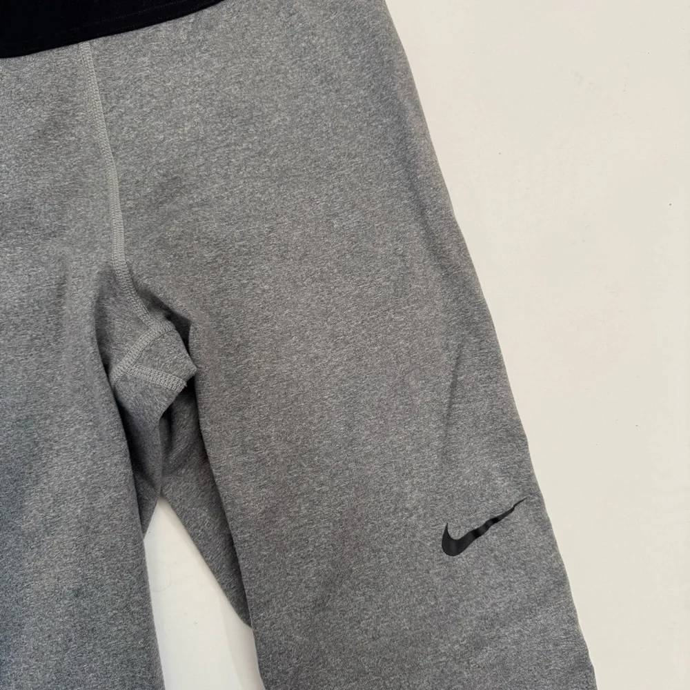 Nike Womens Pro Warm Training Tights Grey Dark Black 803102-063 Size Medium